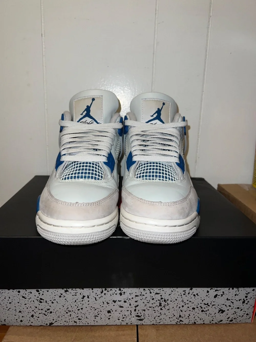Size 8 - Air Jordan 4 Retro 2024 Military Blue (Pre-Owned, USED)